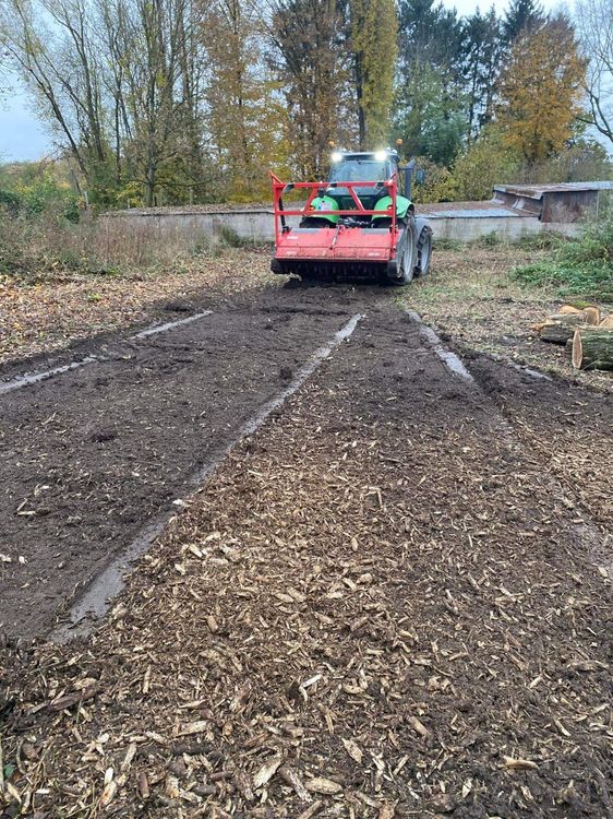 Gyrobroyage de Grande surface a l'aide de tracteur et fraise forestières